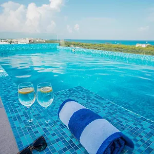 With Ocean View Pool In Av 10 & 60 Street Apartamento
